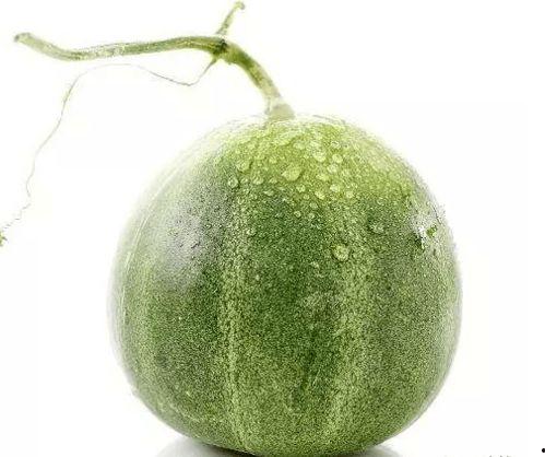 女人梦到摘香瓜吃瓜,女人摘香瓜吃瓜的神秘寓意  第1张